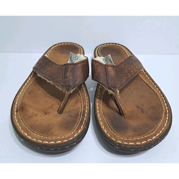 UGG Men's Size 10 Brown Sherpa Lined Leather Flip Flops Sandals Sheepskin Tooled - Picture 2 of 11
